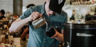 How Restaurants Can Ease Employee Stress This Holiday Season